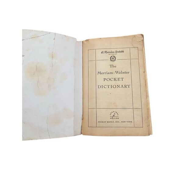 1958 The Mirriam Webster Pocket Dictionary English Language Paperback Book - Picture 3 of 13